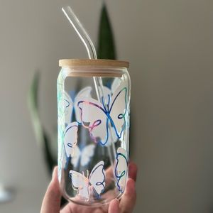 Butterfly Glass Cup 🤍